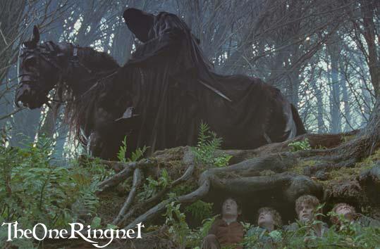 LOTR: RINGWRAITH ON STEED Premium format - Page 3 The-ringwraith